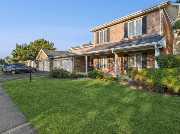 7235 Willow Way Ln Unit B, Willowbrook, IL 60527