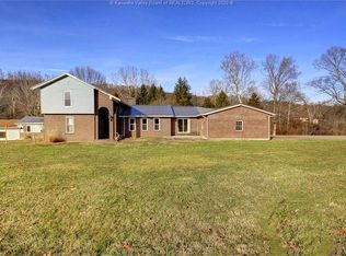 1295 Poca River Rd S, Poca, WV 25159