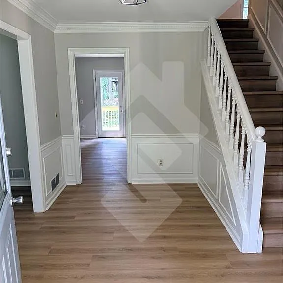 2890 Brookcliff Ln — Photo 2
