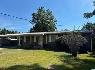 203 Edgewood St, Clanton, AL 35045
