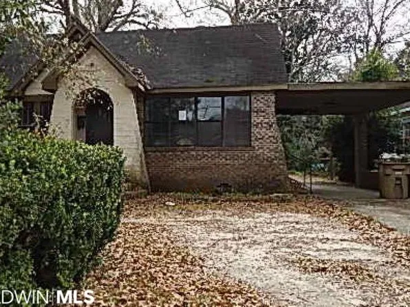 1853 Seale St, Mobile, AL 36617