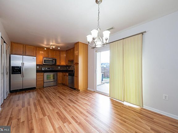 5th image of 3175 Westdale Ct