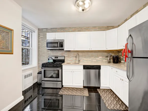 9707 Fourth Avenue image 7 of 18