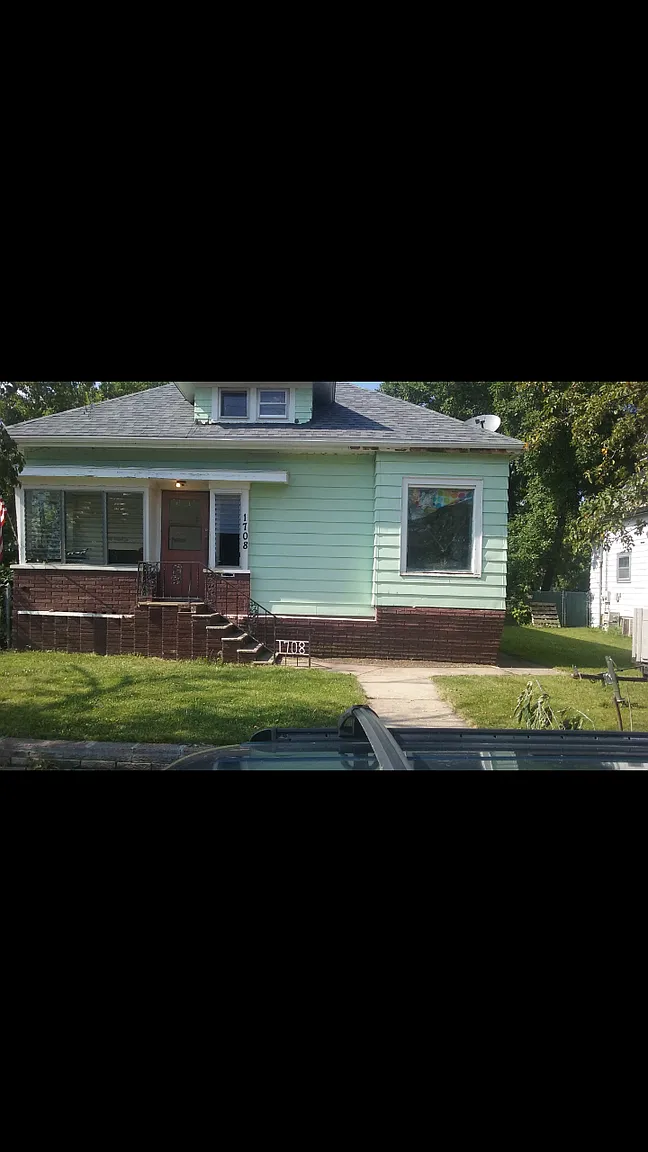 1708 50th St photo 1