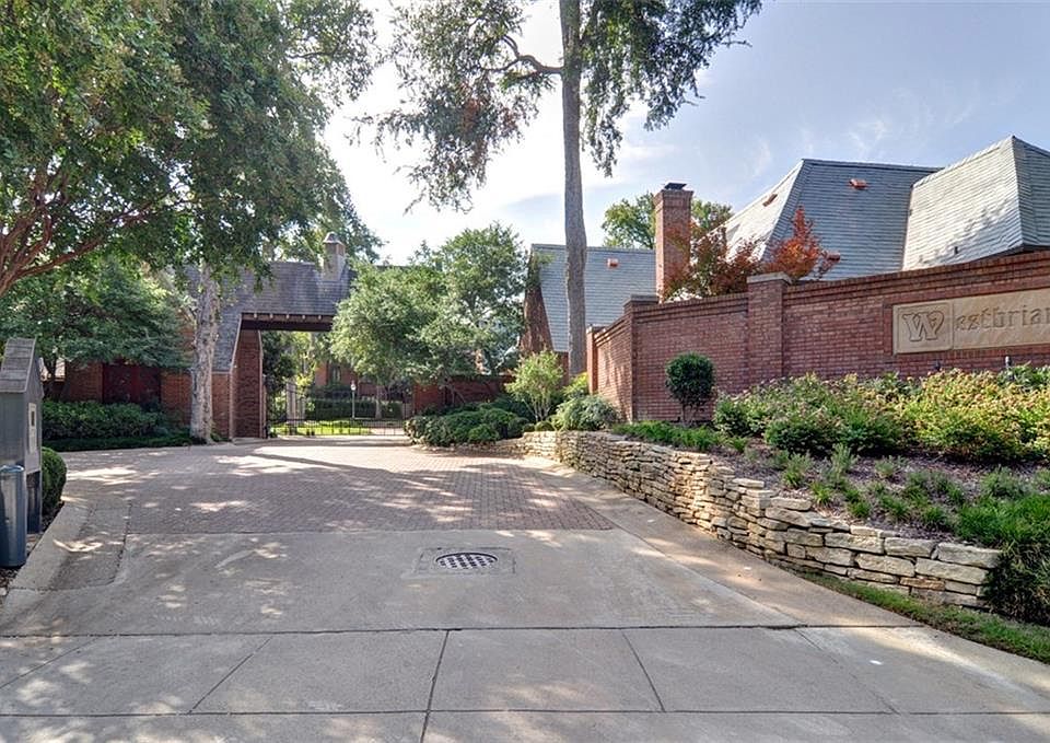 2nd image of 4915 Westbriar Dr