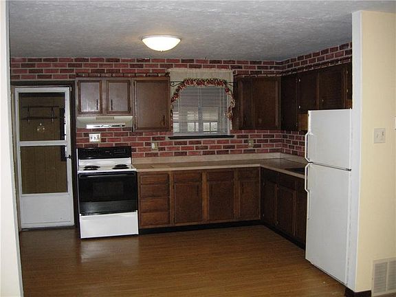 4th image of 315 Lincoln Ave