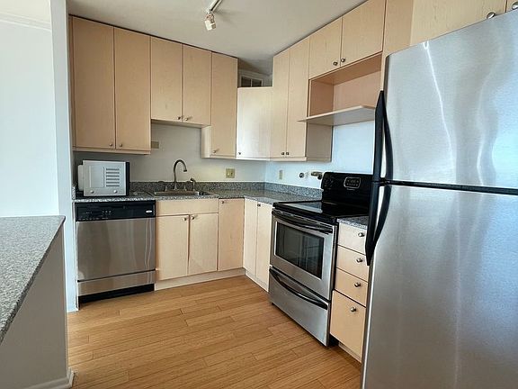 2nd image of 1255 N Sandburg Ter Unit 2609E
