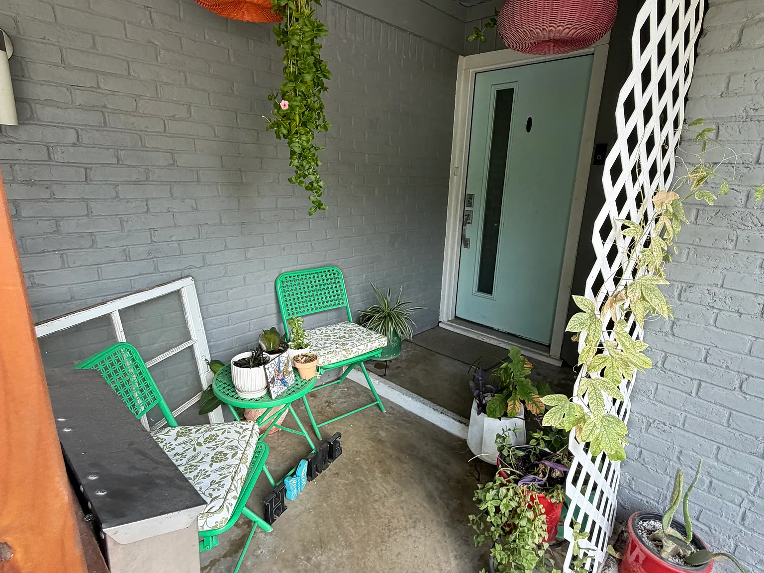 3 bed, 1300 sqft, $2,625 — Photo 1