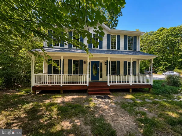 991 Cherokee Ct, Lusby, MD 20657