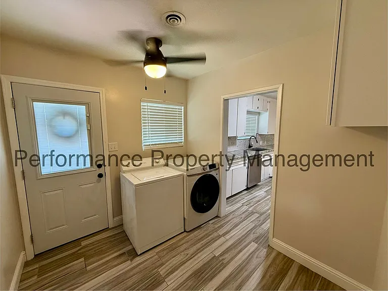 2401 Kayoming Way — Photo 7