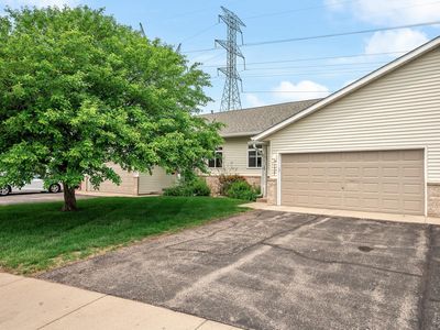 1527 Dublin Ct, Shakopee, MN, 55379