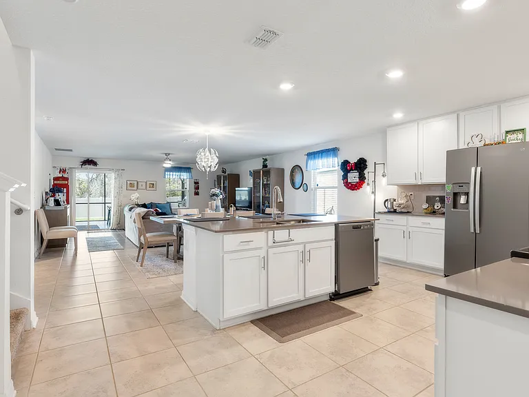 4382 Finch Ln — Photo 1