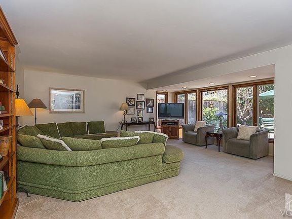 4th image of 1635 Brentford Ave