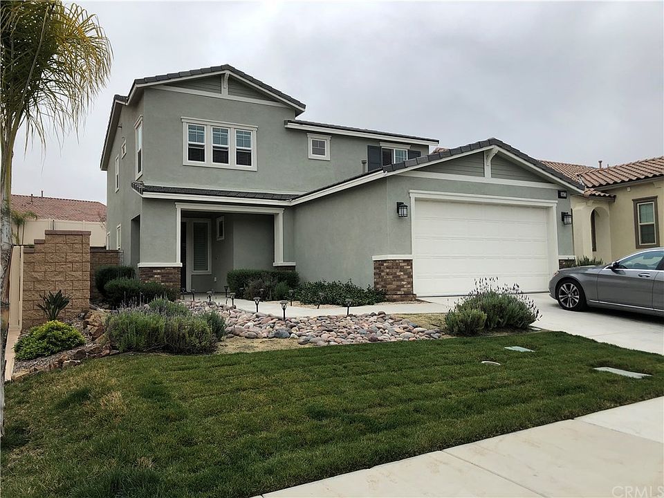 1st image of 36475 Geranium Dr