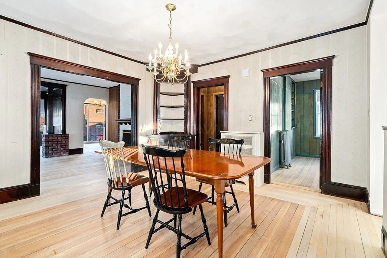 Tufts University / Ball Square / Medford Square area, 7 bedroom, 2 bathroom apartment — Photo 1