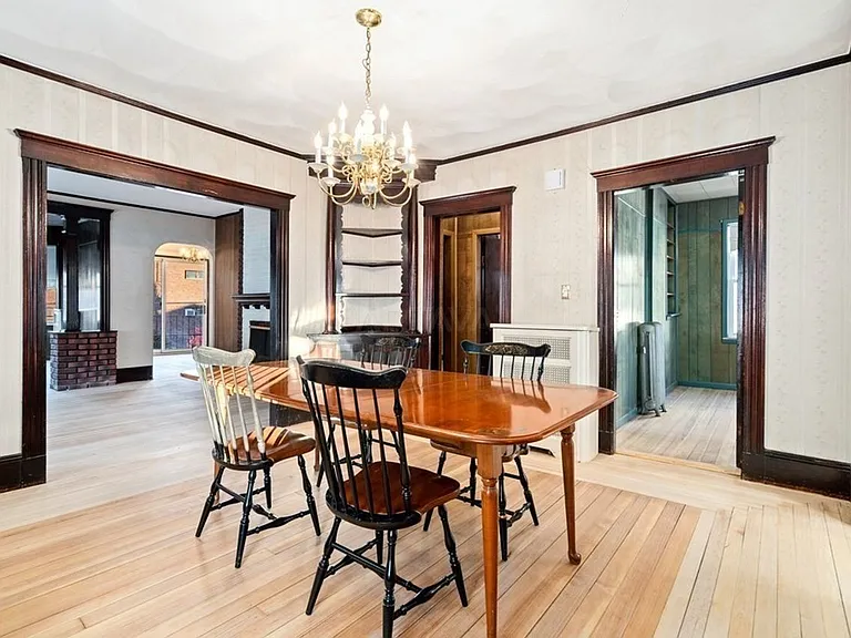 14 Windsor Rd #2 — Photo 1