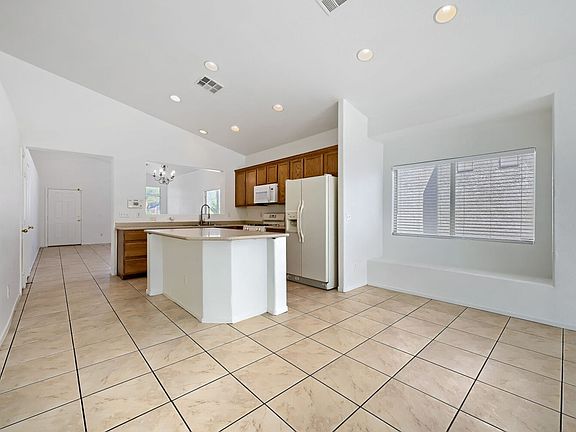 5th image of 6524 Casamar St