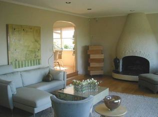 7131 Snake Rd, Oakland, CA 94611