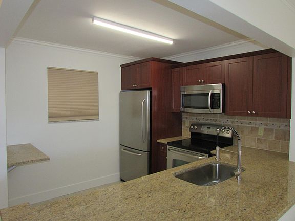 5th image of 7701 Camino Real #A-318