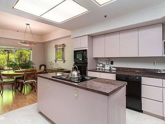 5th image of 120 Country Club Dr Unit 35
