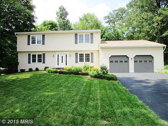 Lovely Oakleigh Forest Colonial