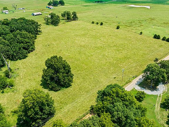 3rd image of 680 Road