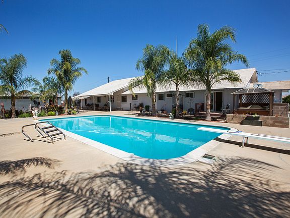 24216 Avenue 216 Lindsay CA