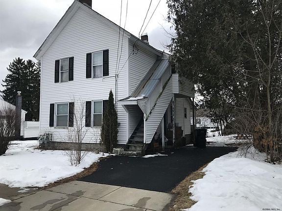 3rd image of 62 Wilson Ave