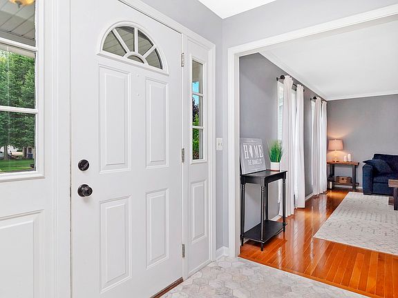 2nd image of 1233 Herrington Pl