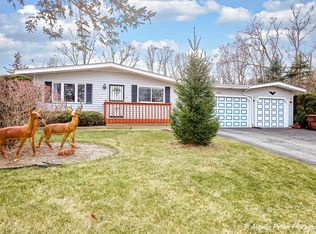 509 W Dowell Rd, McHenry, IL 60051