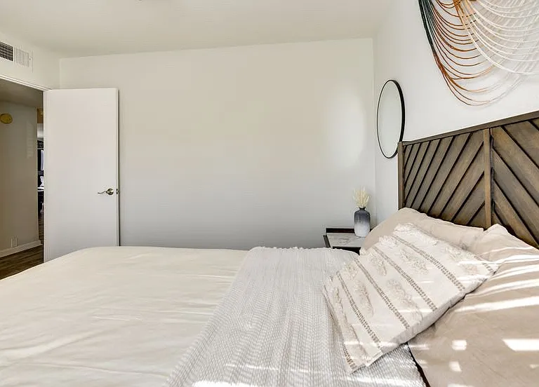 400 N Sunrise Way #116 — Photo 6