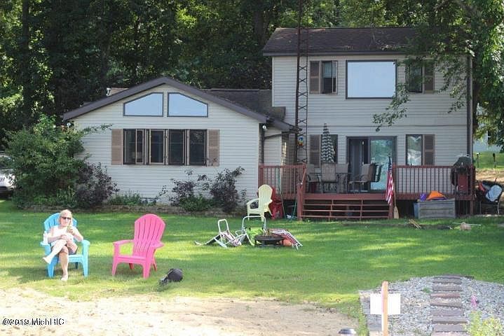 1st image of 24800 Lake Shore Dr