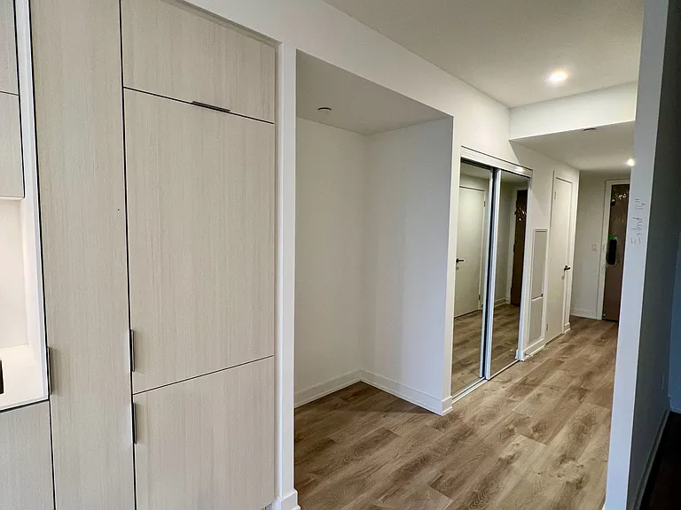 370 Martha St #212 — Photo 20