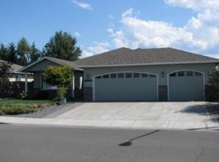 2604 Devonshire Pl, Central Pt, OR 97502