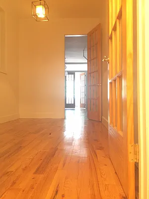 Rented by EXR | media 23