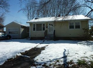 109 Grand View Ave, Johnston, RI 02919