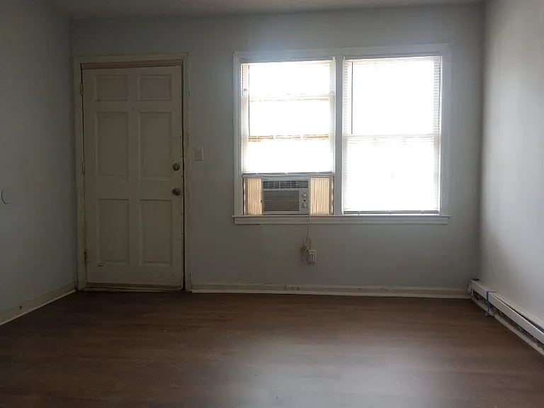 111 Audrey Dr — Photo 2