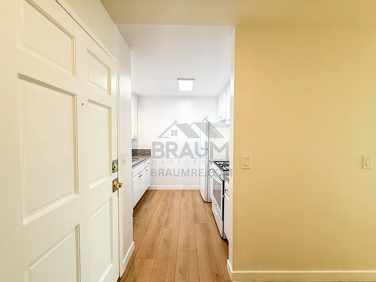 14249 FRIAR — Photo 4