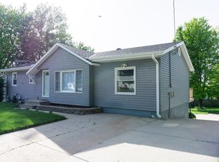 17 Lamar Dr, Treynor, IA 51575