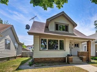 1127 Dillingham Ave, Sheboygan, WI 53081