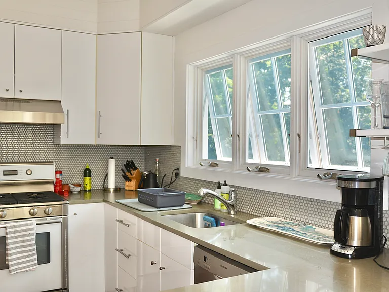 17 Stearns Point Rd — Photo 5