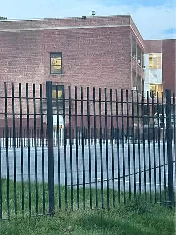 542 N High St — Photo 7