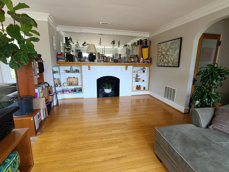Living room.