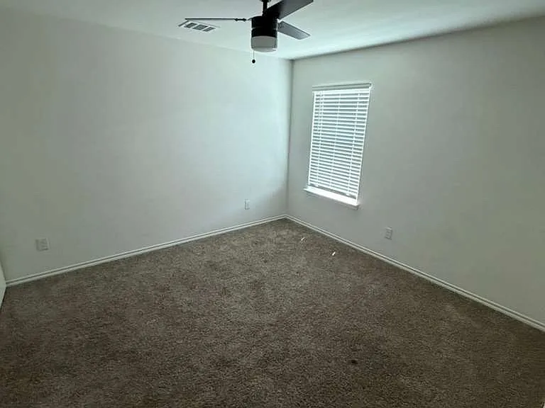 2708 Corbo Dr — Photo 3