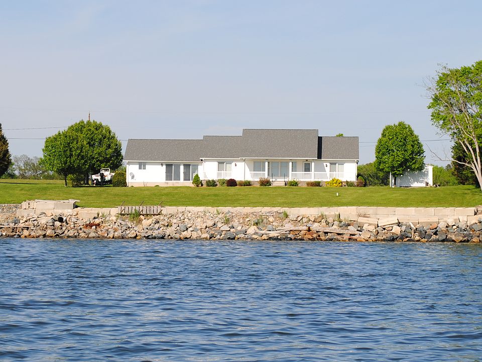 Chesapeake Bay waterfront