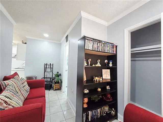 405 Lynnmeade Rd — Photo 6