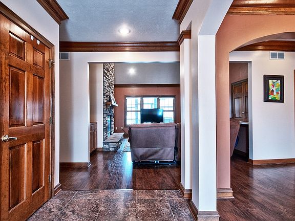 4th image of 53668 Tara Ln