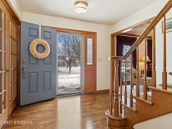 3rd image of 3815 Parador Dr