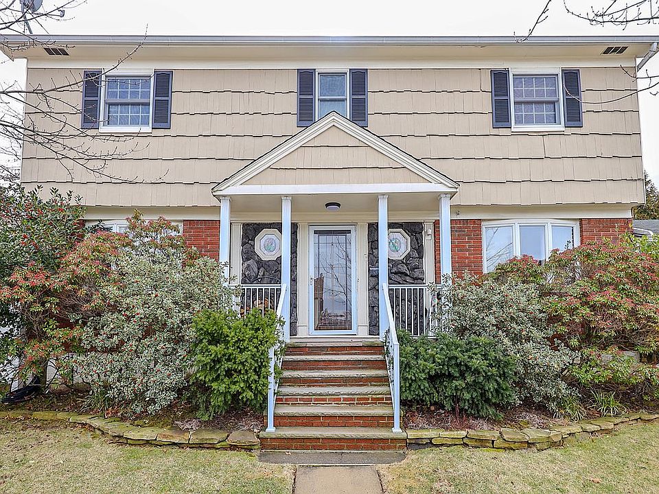 1st image of 74 E Figurea Ave