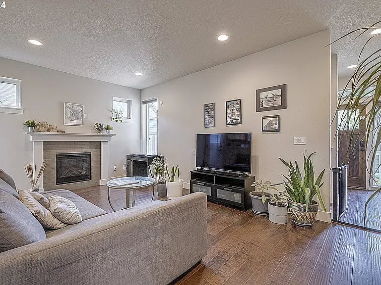 10036 N Midway Ave — Photo 10